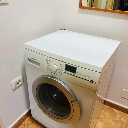 8 Apartament Golem (Tirana)